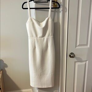 Selfie Leslie white dress